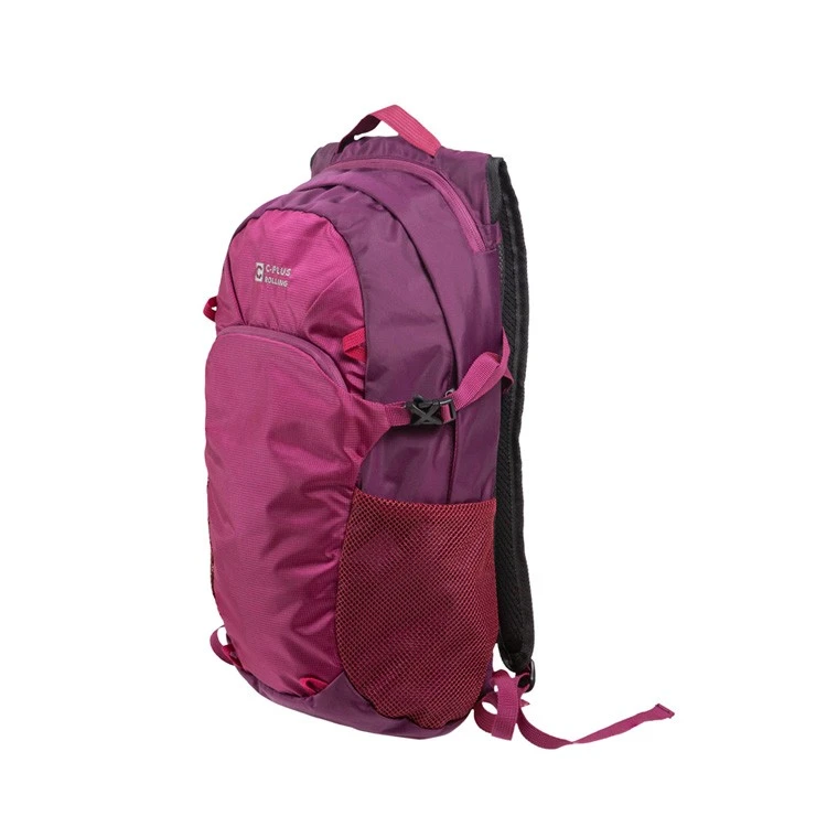 Ransel hiking yang sangat ringan